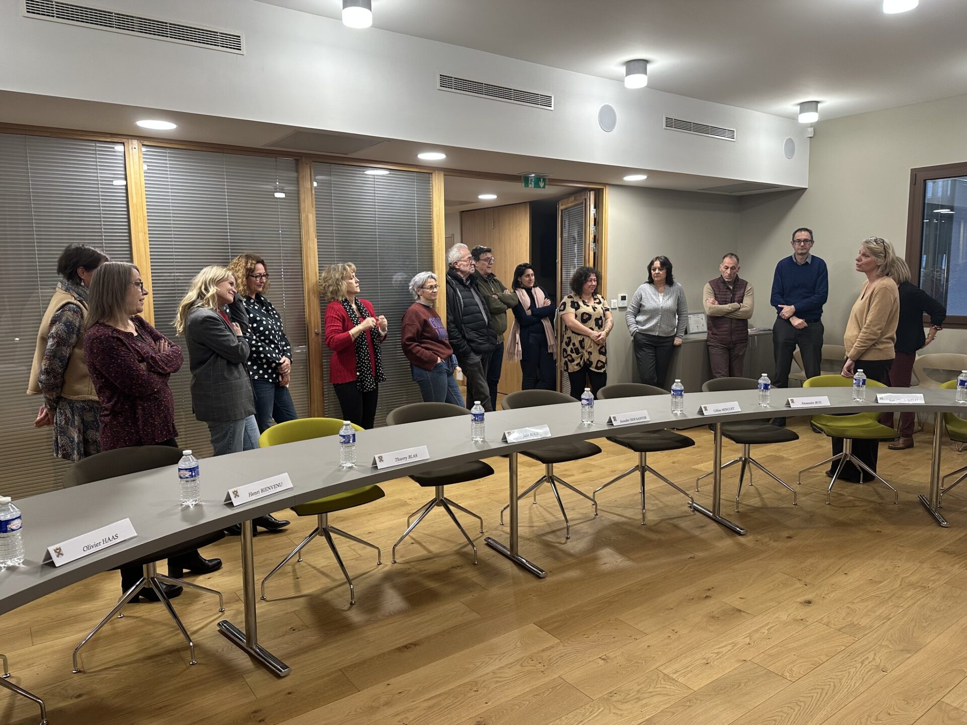 You are currently viewing 𝗩𝗢𝗘𝗨𝗫 𝗔𝗨 𝗣𝗘𝗥𝗦𝗢𝗡𝗡𝗘𝗟 I  𝑽œ𝒖𝒙 𝒅𝒆 𝑴𝒂𝒅𝒂𝒎𝒆 𝒍𝒆 𝑴𝒂𝒊𝒓𝒆 𝒂𝒖𝒙 𝒂𝒈𝒆𝒏𝒕𝒔 𝒎𝒖𝒏𝒊𝒄𝒊𝒑𝒂𝒖𝒙